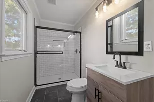 2009 Downing St, Greensboro, NC 27410 - Photo 16