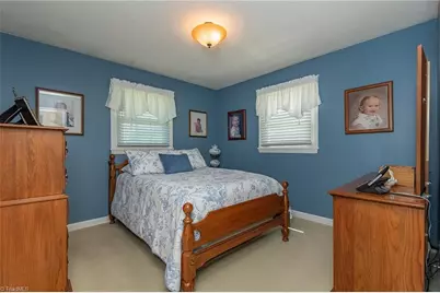 421 Dove Point, Lexington, NC 27295 - Photo 16
