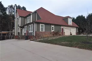 1413 Bancroft St, Winston-Salem, NC 27127 - Photo 4