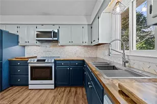 402 Eva Ln, Greensboro, NC 27455 - Photo 8