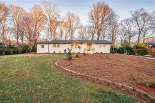 731 Quarterstaff Rd, Winston-Salem, NC 27104 - Photo 10