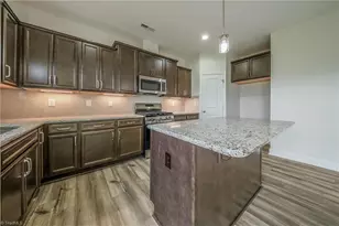 1311 Dandridge Dr, Kernersville, NC 27284 - Photo 8