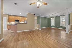 308 Canterbury Dr, High Point, NC 27262 - Photo 6