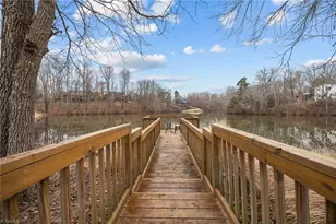 308 Canterbury Dr, High Point, NC 27262 - Photo 32