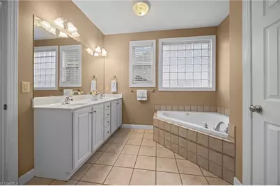 308 Canterbury Drive, High Point, NC 27262 - Photo 16