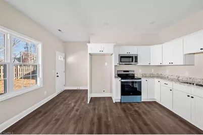 105 Charles Street, Thomasville, NC 27360 - Photo 14