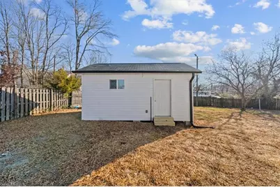 105 Charles Street, Thomasville, NC 27360 - Photo 8