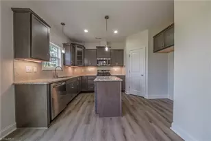 1312 Dandridge Dr, Kernersville, NC 27284 - Photo 10