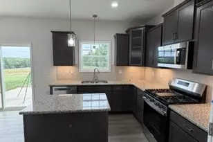 1312 Dandridge Dr, Kernersville, NC 27284 - Photo 4