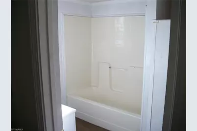 605-A & 605-B Grove Street, Eden, NC 27288 - Photo 4