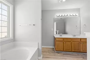 4114 Pepperbush Dr, Greensboro, NC 27405 - Photo 20