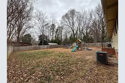 905 N Elam Avenue, Greensboro, NC 27408 - Photo 16