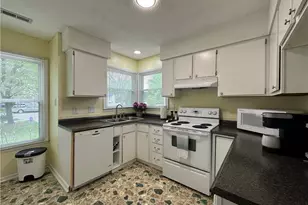 3718 Pine Knoll Dr, Raleigh, NC 27604 - Photo 8