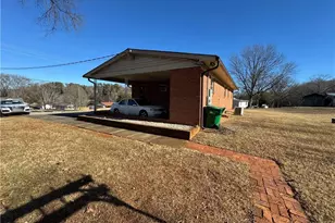 601 Meadowbrook Dr, King, NC 27021 - Photo 18