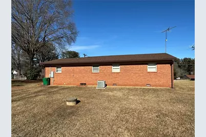 601 Meadowbrook Drive, King, NC 27021 - Photo 14