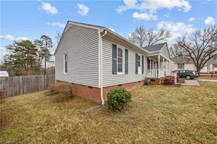 2248 Holland Ave, Burlington, NC 27217 - Photo 20