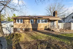 435 Hyde St, Burlington, NC 27217 - Photo 1