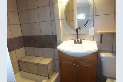 2533 E Woodlyn Way, Greensboro, NC 27407 - Photo 10