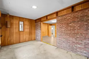 2216 W Cone Blvd, Greensboro, NC 27408 - Photo 16