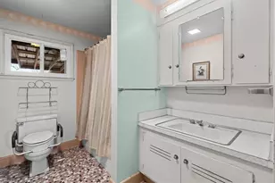 2216 W Cone Blvd, Greensboro, NC 27408 - Photo 28