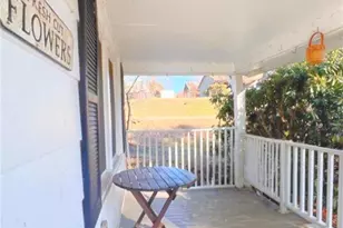 53 Wagoner St, Sparta, NC 28675 - Photo 2