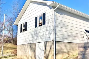 53 Wagoner St, Sparta, NC 28675 - Photo 24