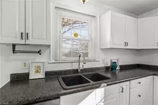 2619 Pinecroft Rd, Greensboro, NC 27407 - Photo 12