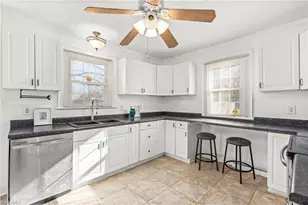 2619 Pinecroft Rd, Greensboro, NC 27407 - Photo 6