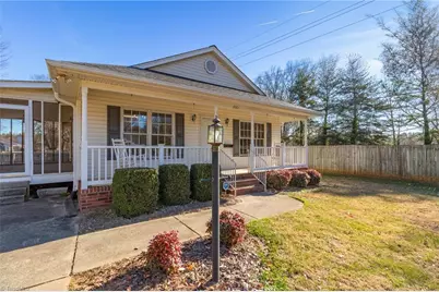 2001 Sunshine Lane, Lexington, NC 27295 - Photo 2