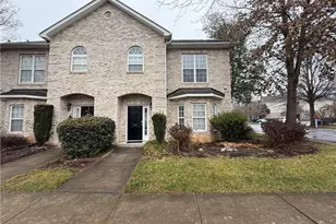 374 Summergate Dr, Winston-Salem, NC 27103 - Photo 2