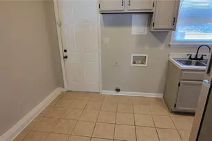3923 Overland Heights, Greensboro, NC 27407 - Photo 4