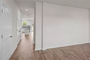 590 Forest Creek Dr, Winston-Salem, NC 27107 - Photo 2