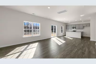 599 Forest Creek Drive, Winston-Salem, NC 27107 - Photo 18