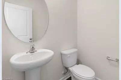 599 Forest Creek Drive, Winston-Salem, NC 27107 - Photo 8