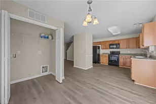 4028 Tarrant Trace Cir, High Point, NC 27265 - Photo 6