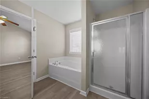 4028 Tarrant Trace Cir, High Point, NC 27265 - Photo 16