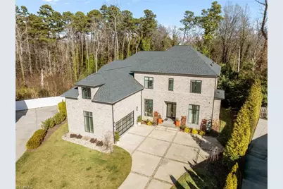 2108 Berkshire Lane, Greensboro, NC 27408 - Photo 48