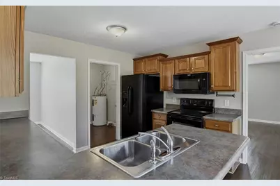 295 Hialeah Court, Winston-Salem, NC 27103 - Photo 12