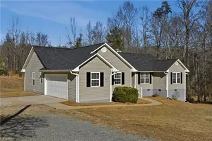 295 Hialeah Ct, Winston-Salem, NC 27103 - Photo 2