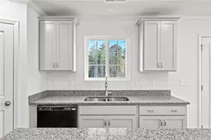 3519 Marksbury Dr, Greensboro, NC 27405 - Photo 10