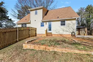 4010 Gracemont Dr, Winston-Salem, NC 27106 - Photo 44