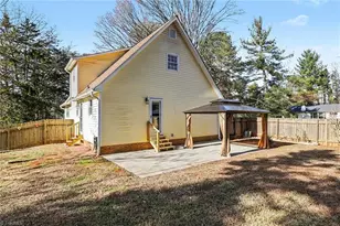 4010 Gracemont Dr, Winston-Salem, NC 27106 - Photo 40