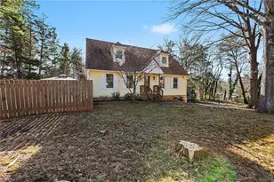 4010 Gracemont Dr, Winston-Salem, NC 27106 - Photo 4