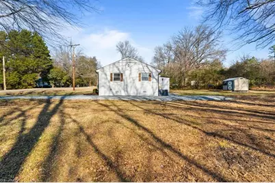 4802 Summit Avenue, Greensboro, NC 27405 - Photo 24