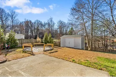 3911 Gisbourne Drive, Jamestown, NC 27282 - Photo 34