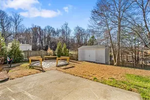 3911 Gisbourne Dr, Jamestown, NC 27282 - Photo 34