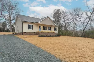4505 Alamance Baptist Church Loop, Burlington, NC 27215 - Photo 2