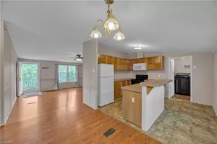 760 Townview St, West Jefferson, NC 28694 - Photo 14