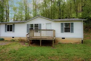 760 Townview St, West Jefferson, NC 28694 - Photo 2