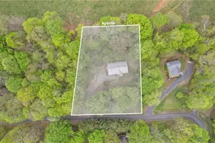 760 Townview St, West Jefferson, NC 28694 - Photo 32